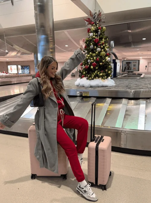 AIRPORT-OUTFIT-IDEAS-2024