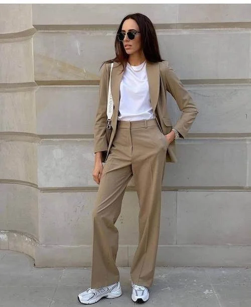 Business Casual Outfits for Women Summer 2024 (Professional Casual ...