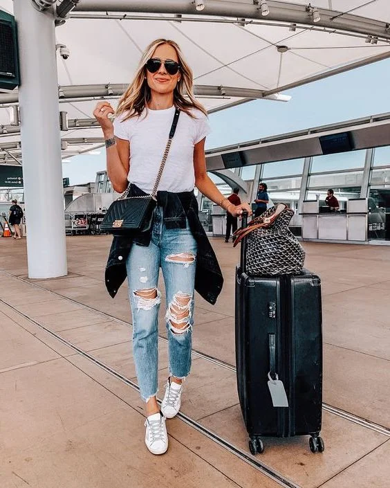 AIRPORT OUTFIT IDEAS FOR SUMMER 2024 4 2