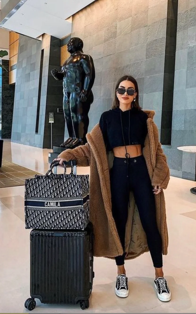 AIRPORT OUTFIT IDEAS FOR SUMMER 2024 5 1
