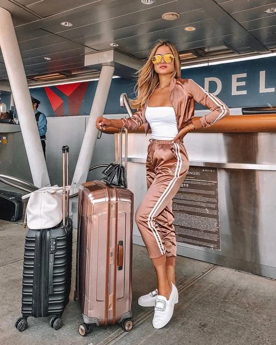 AIRPORT OUTFIT IDEAS FOR SUMMER 2024 7 1