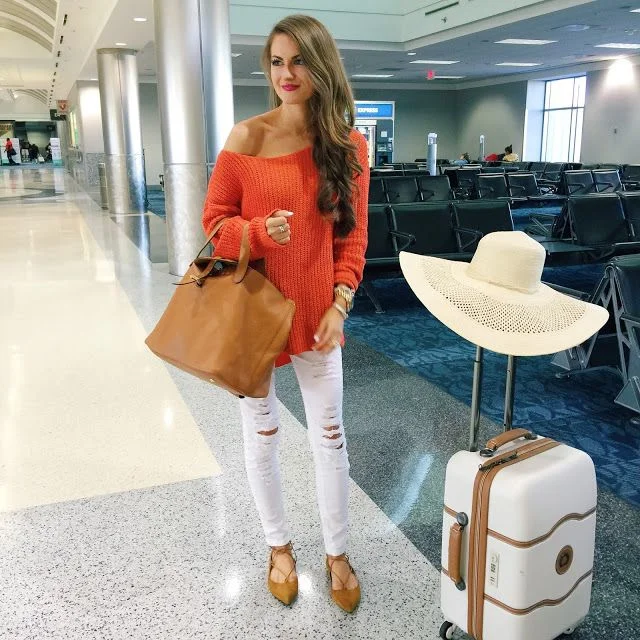 How To Dress For Airport Top 25 Airport Outfits For Long Flights vhindinews 1