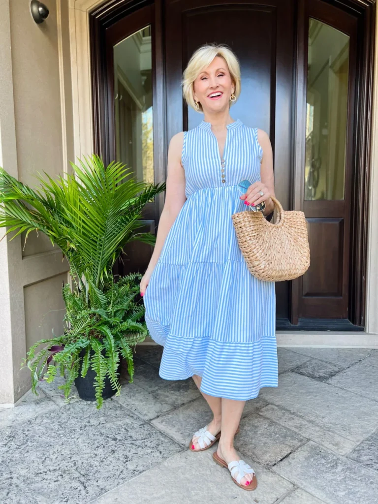 Summer 40 Outfits for Women Over 50
