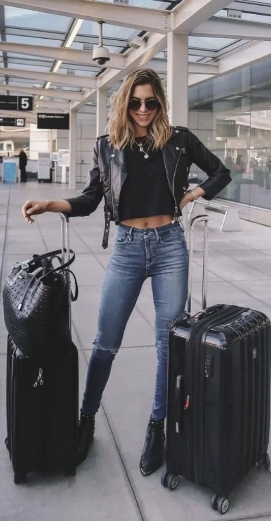 trendy summer airport outfits 8