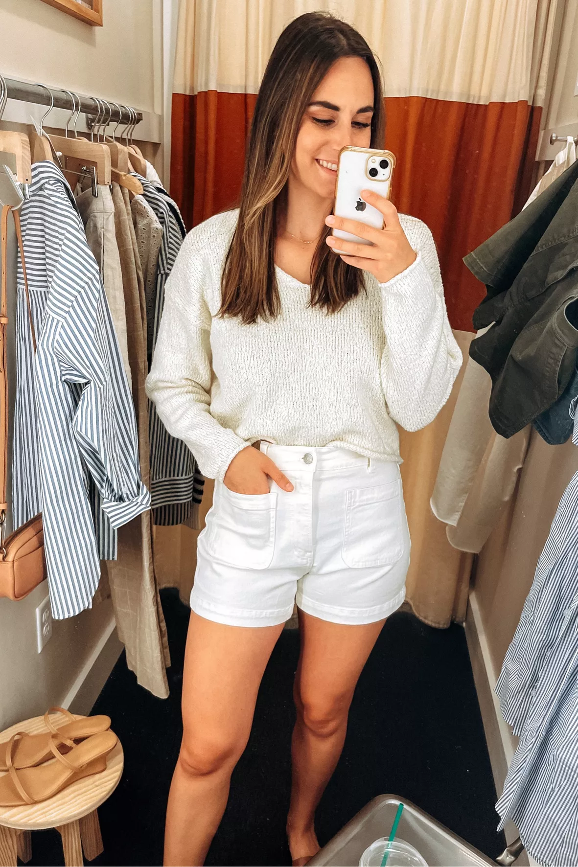 21 Perfect Fall Outfits for Warm Weather Days