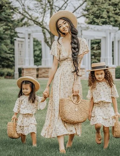 21 Best Mom and Daughter Matching Outfits: Best Matching Outfits for Moms