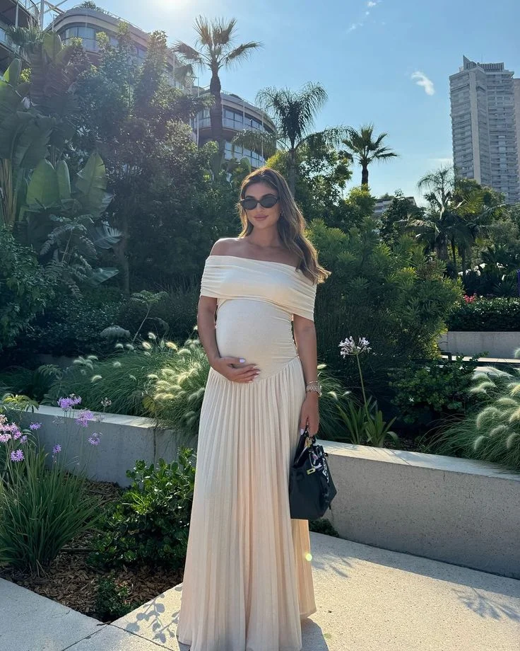 25 Best Casual Outfits for Pregnant Women: What to wear when Pregnant?