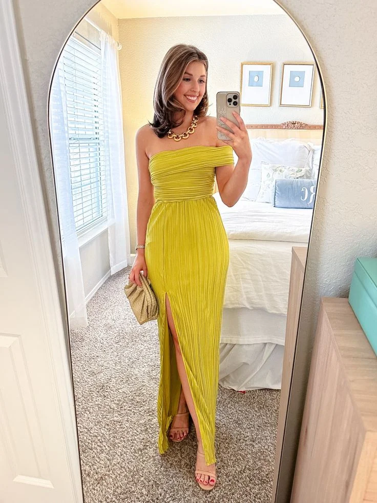 21 Elegant Evening Gowns for Spring Events: Perfect Spring Outfits to Shine