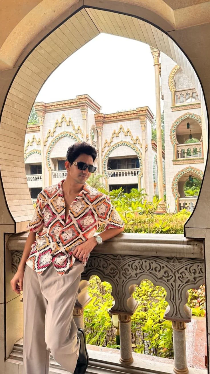 What Should Men Wear on a First Date? 21 Top Style Tips for a Memorable Look