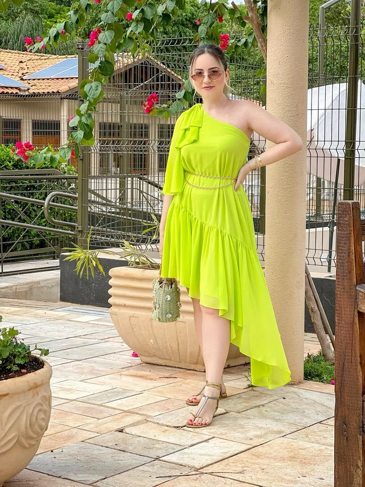 21 Chic Spring Brunch Outfits for Women: Look Fresh & Stylish in 2025